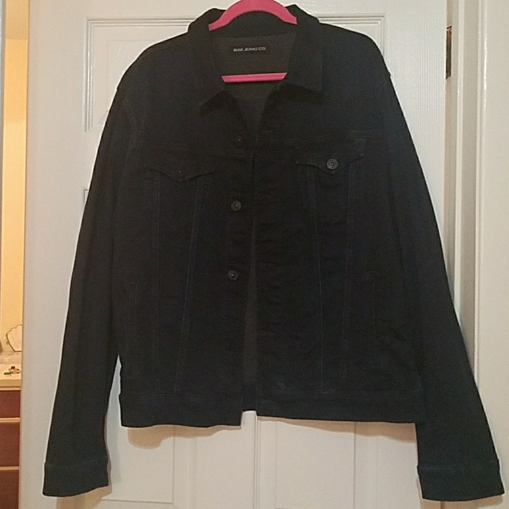 Men's Denim Jacket Size XXL.  Runs much smaller